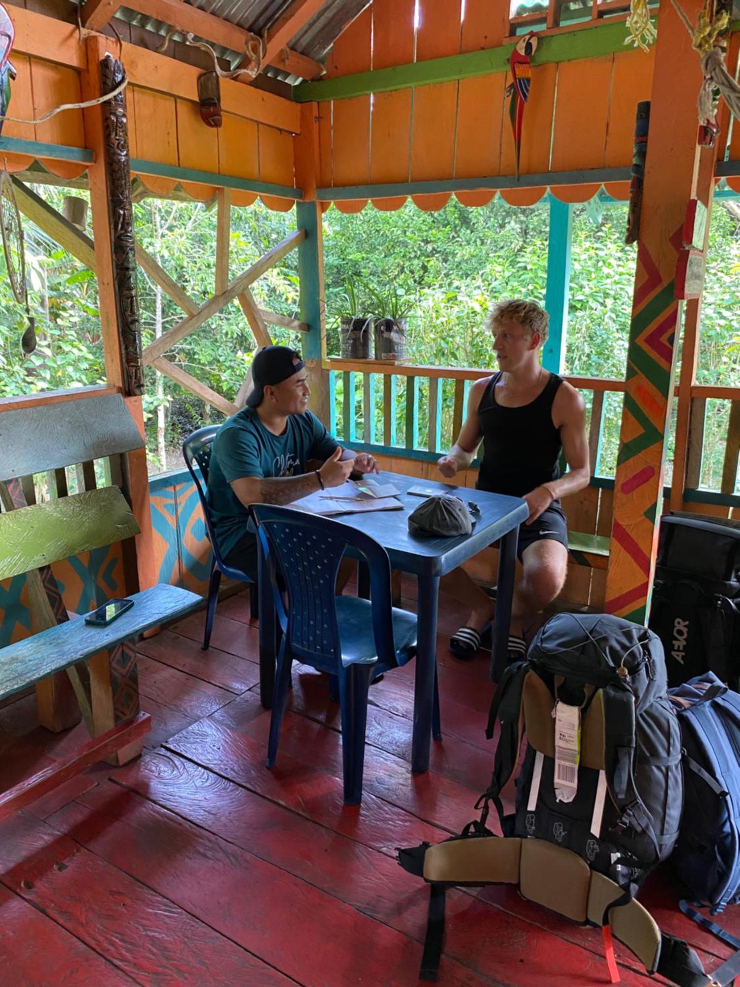 Hostal Buho Amazonas Tours Leticia Exteriör bild
